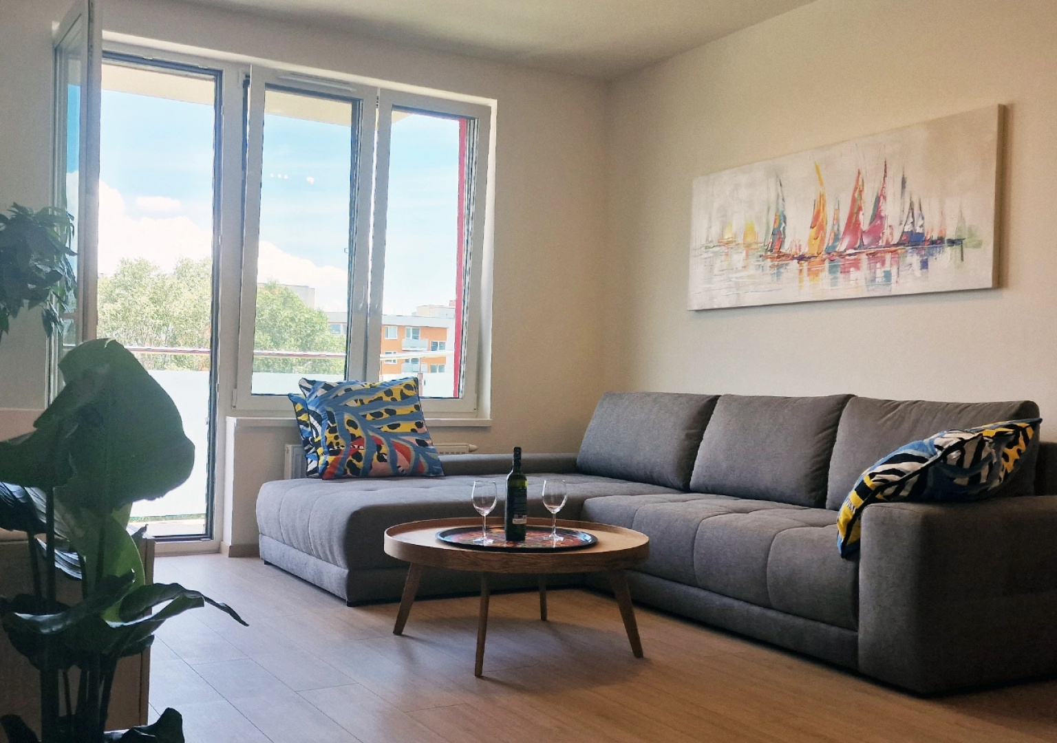 Апартаменты Luxury Grand Apartments