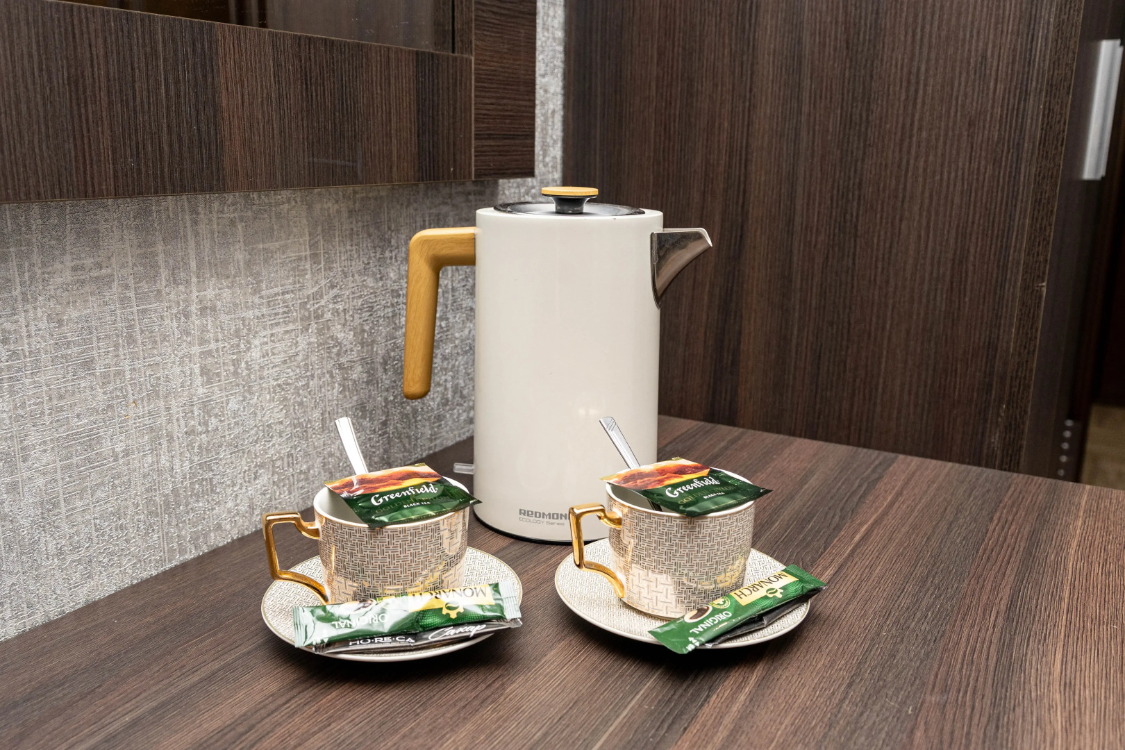 Отель Крокус