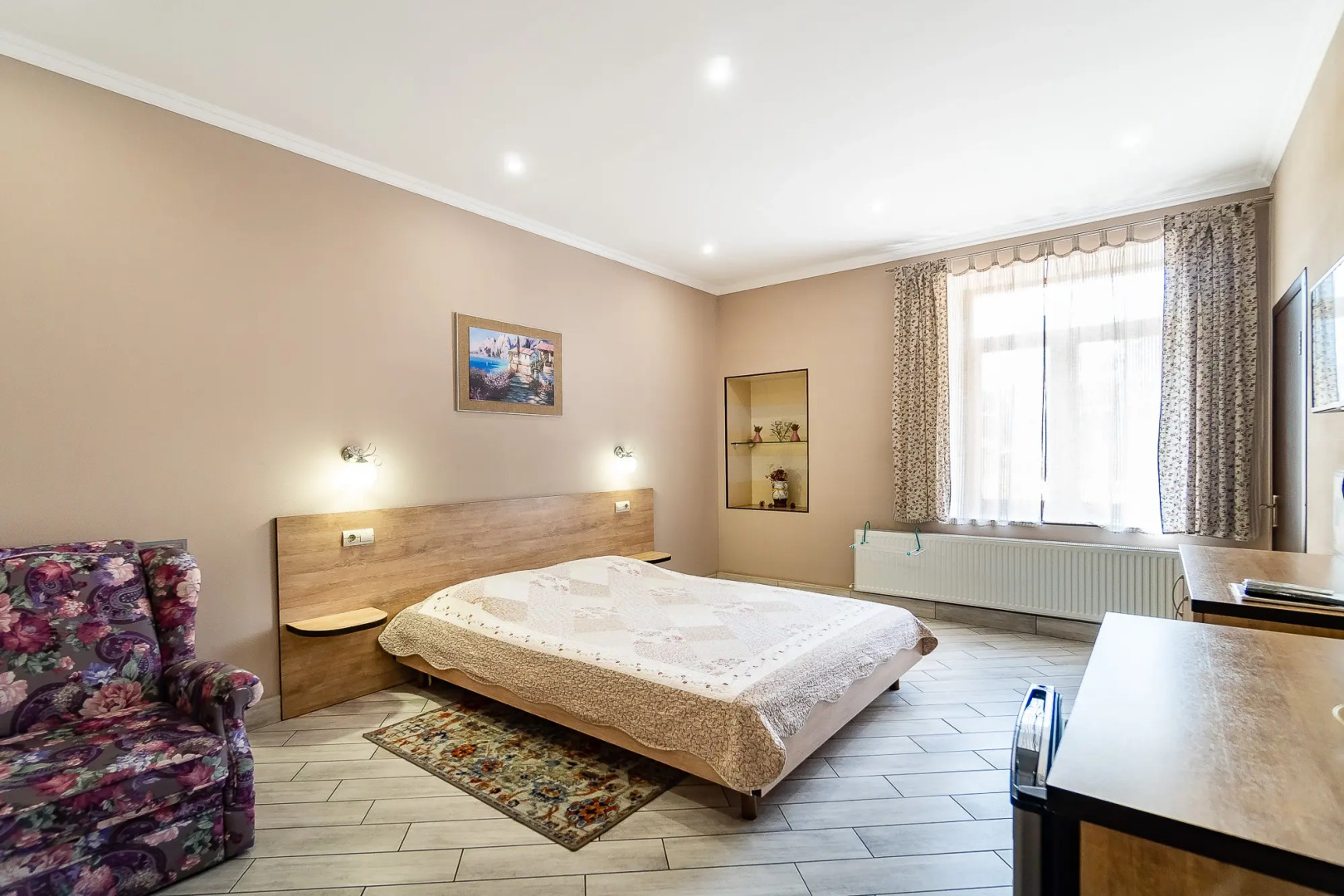 Отель Рахиль