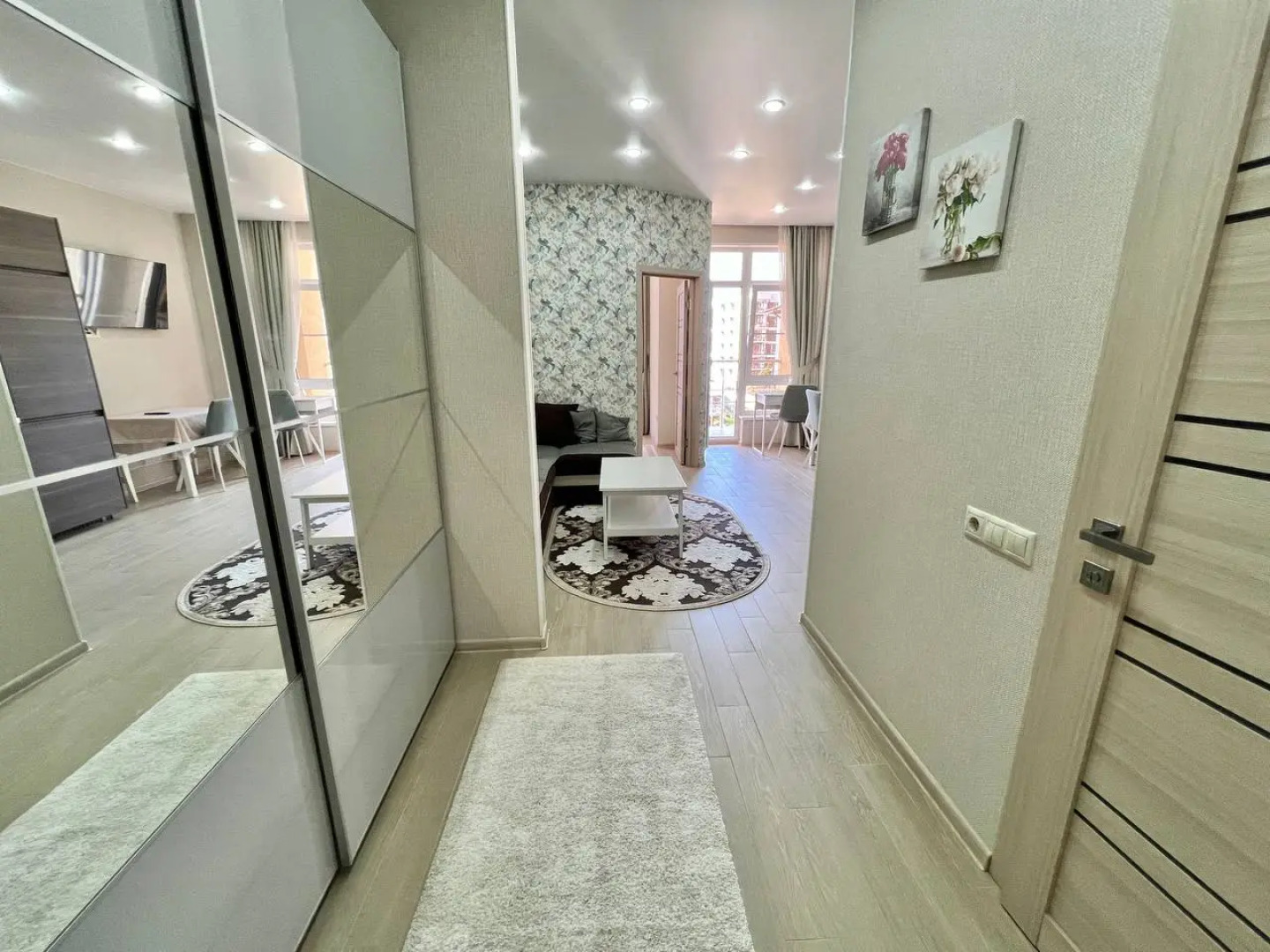 Квартира Изумрудная 38 1