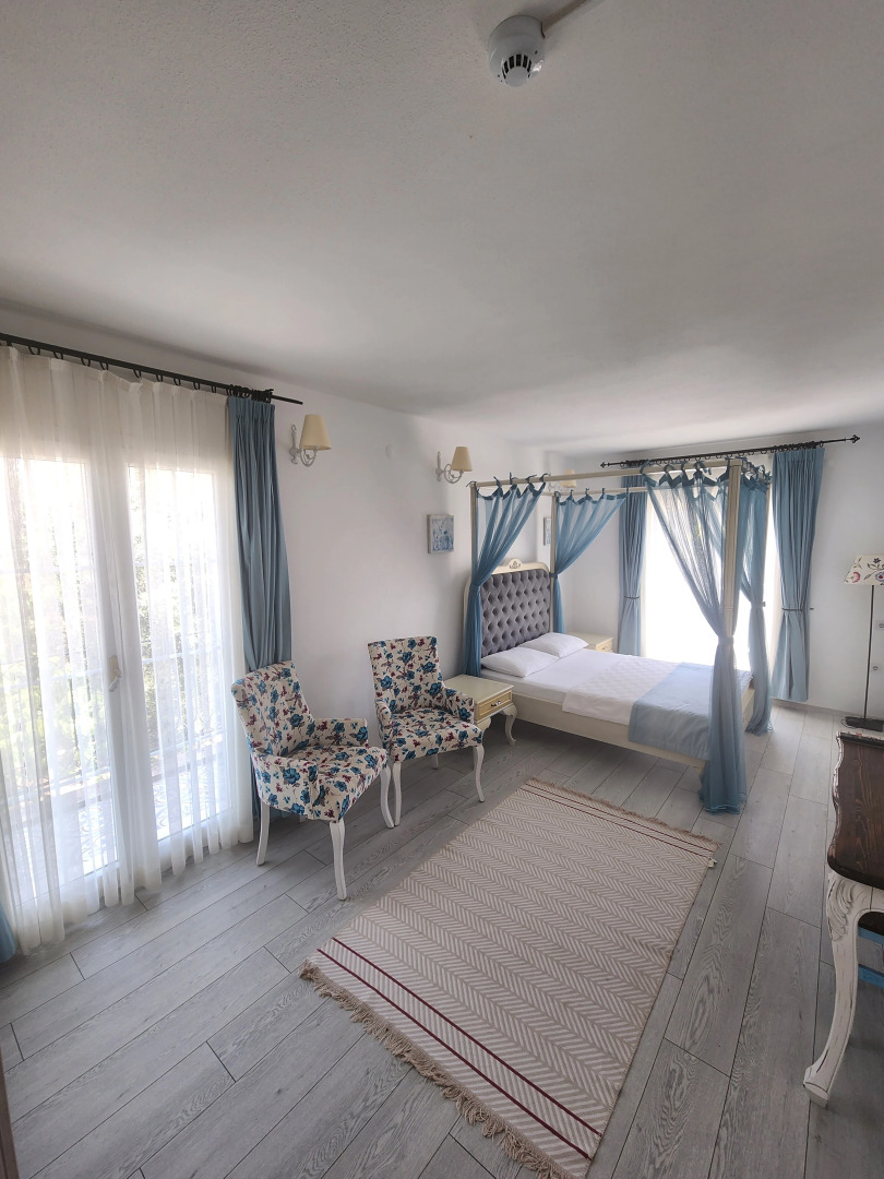 Tarcin Alacati Otel - Adults Only