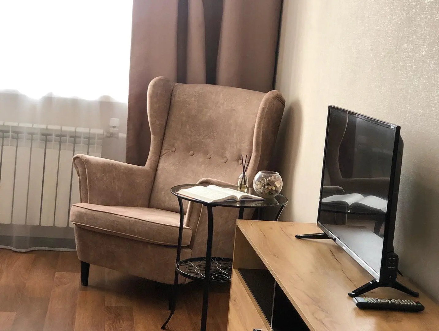 Апартаменты 21 этаж на Антонова