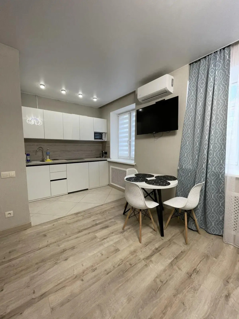 Апартаменты квартира на Коммунаров