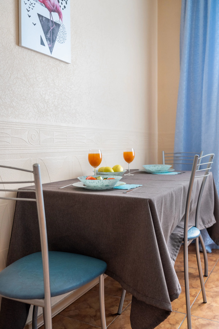 Апартаменты на Комендантском проспекте 11