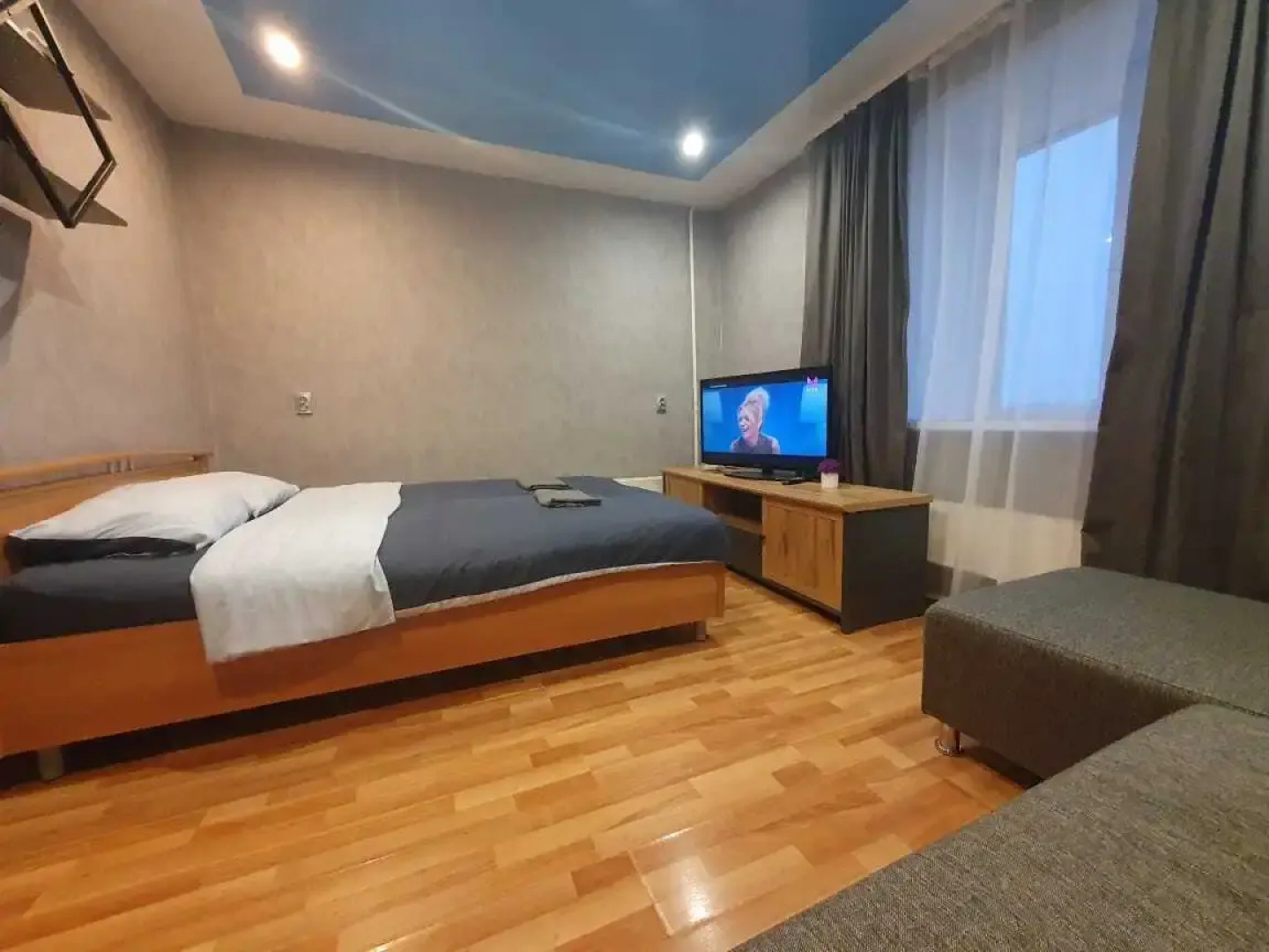 Квартира на Комарова 1