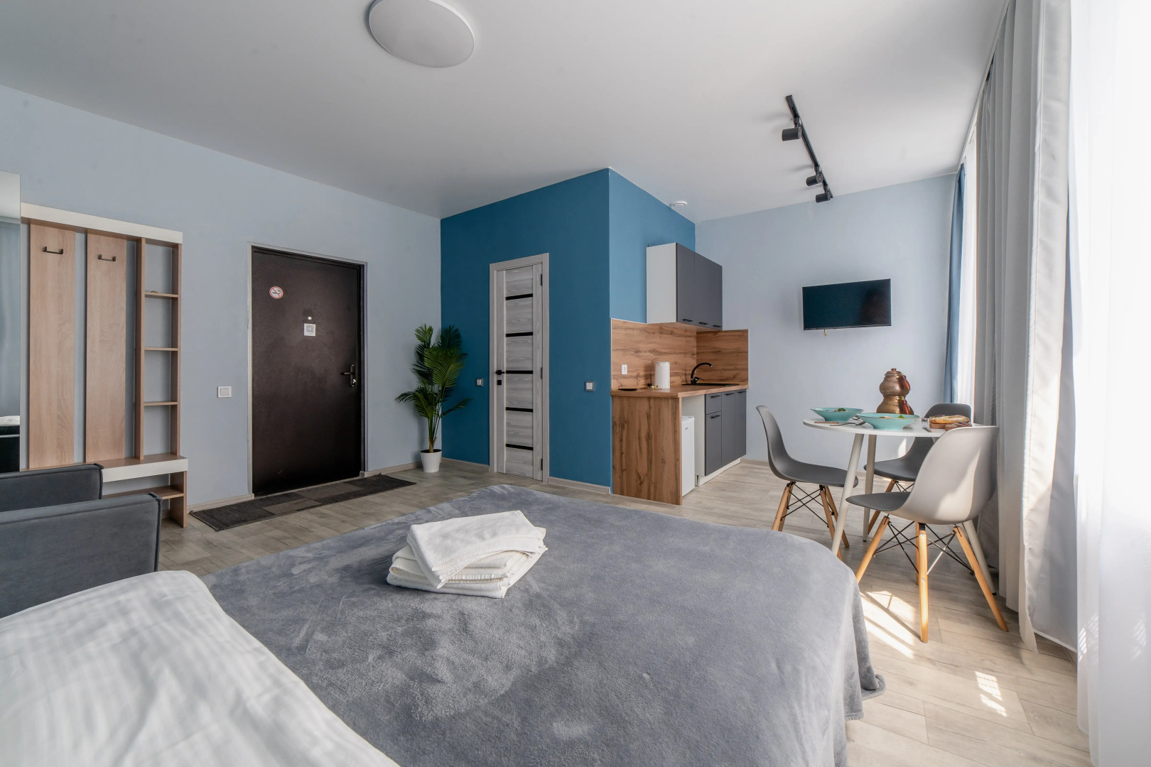 Апартаменты на Покровской Grey №6