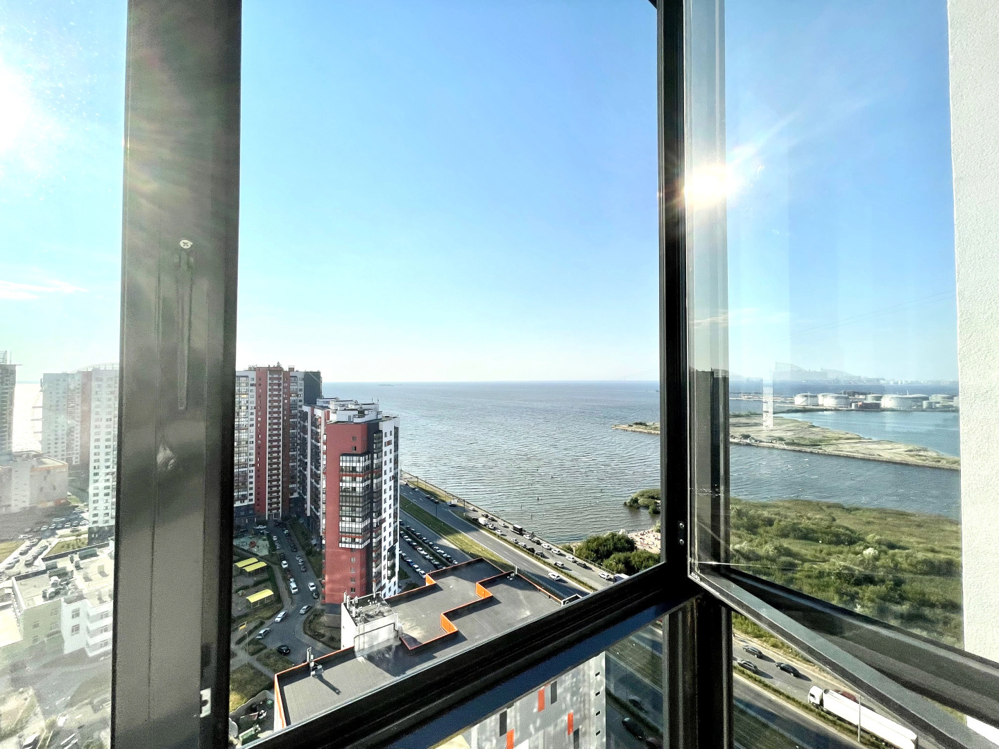 Апартаменты с потрясающим видом на Финский залив с высоты 25 этажа