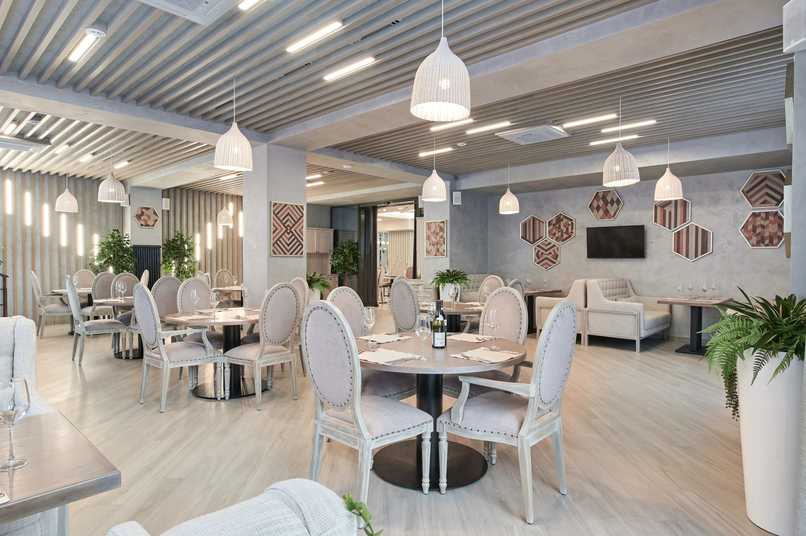 Отель WHITE HILL