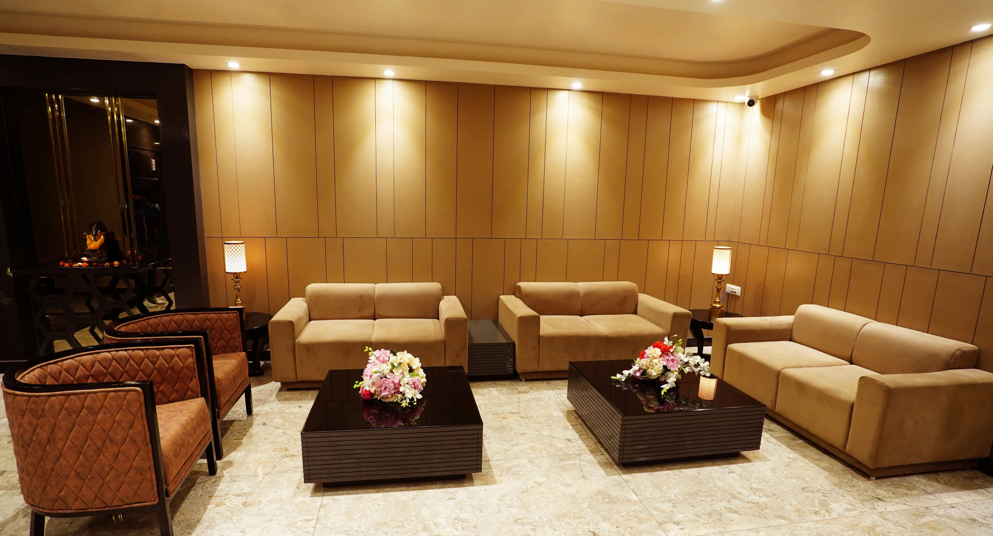 Отель Maplewood Premier