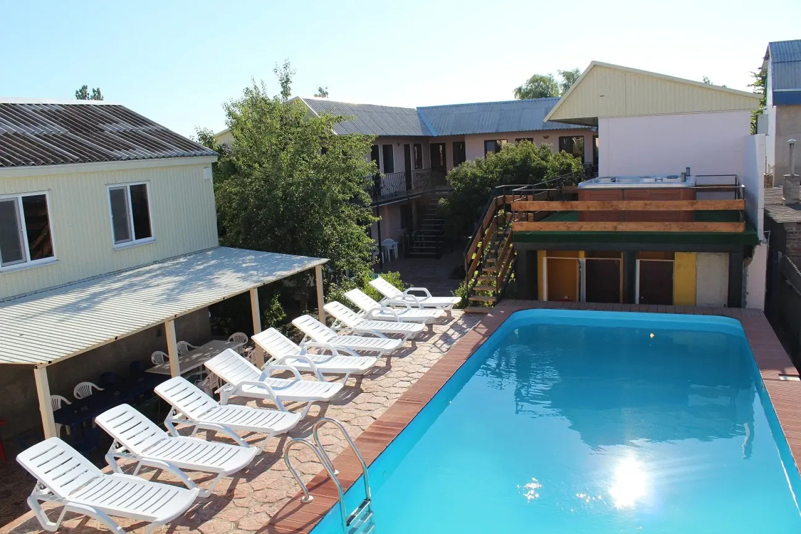 U Yudzhina Guest House