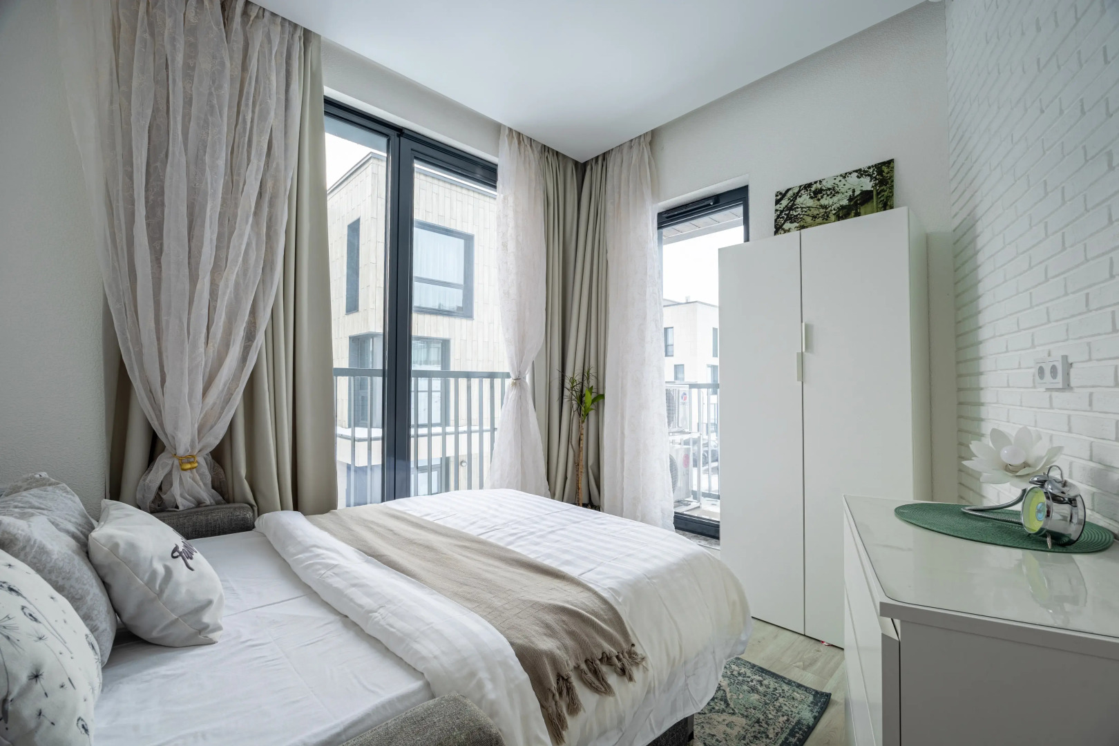 Апартаменты Охта Adventure с Двумя Спальнями