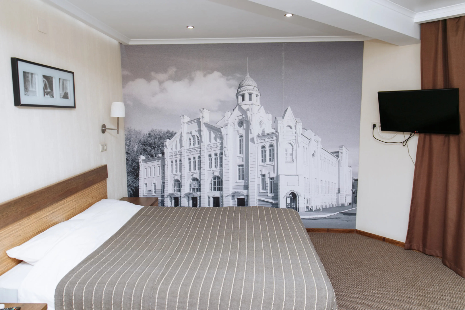 Отель На старом месте