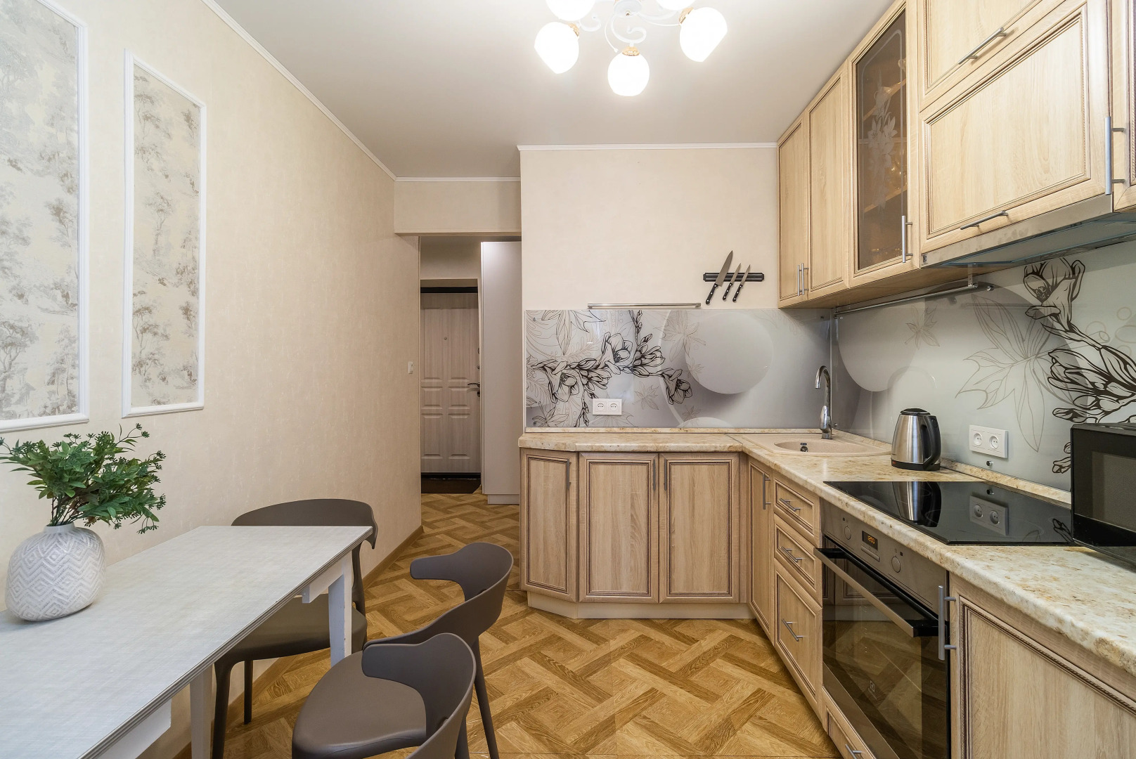 Квартира 3-комнатная у Нижегородской Ярмарки