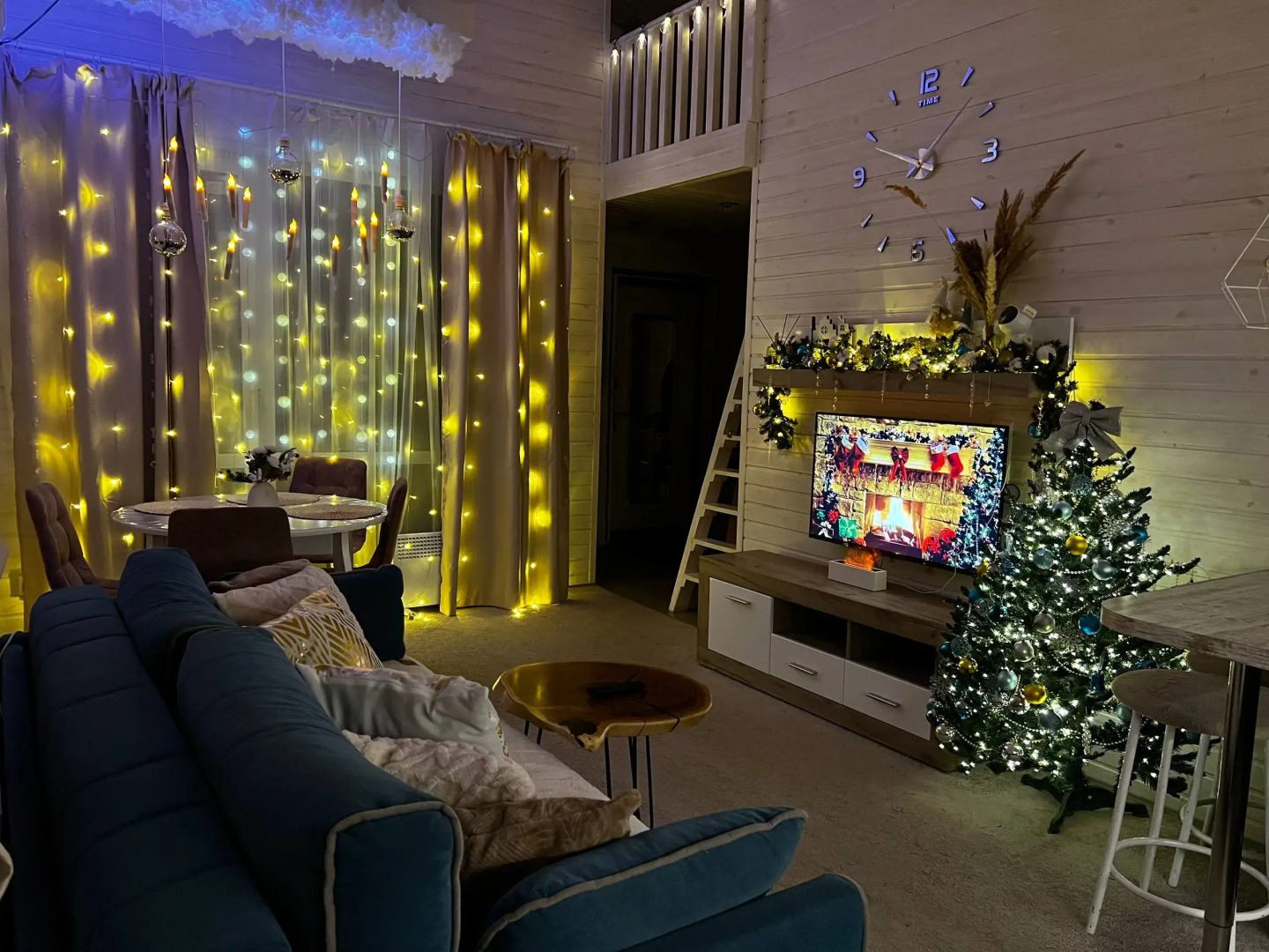 Частный дом Дом с березками