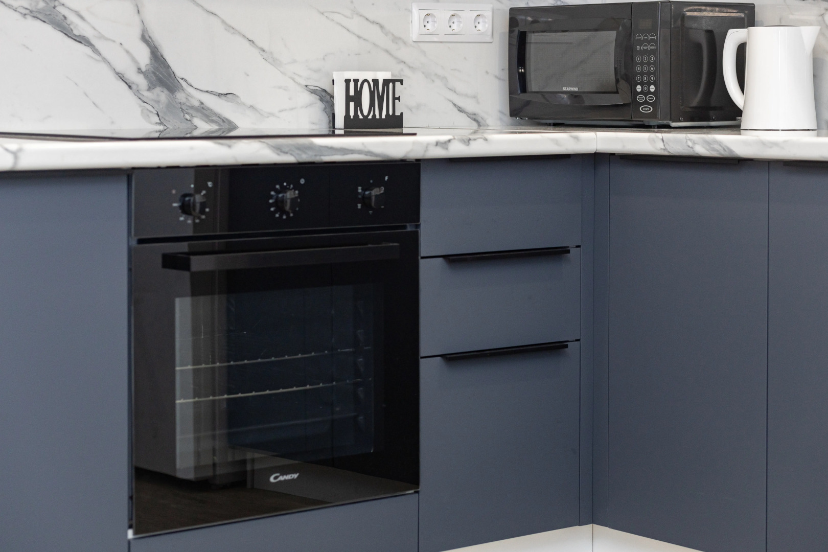 Квартира стильная студия рядом с метро Горки