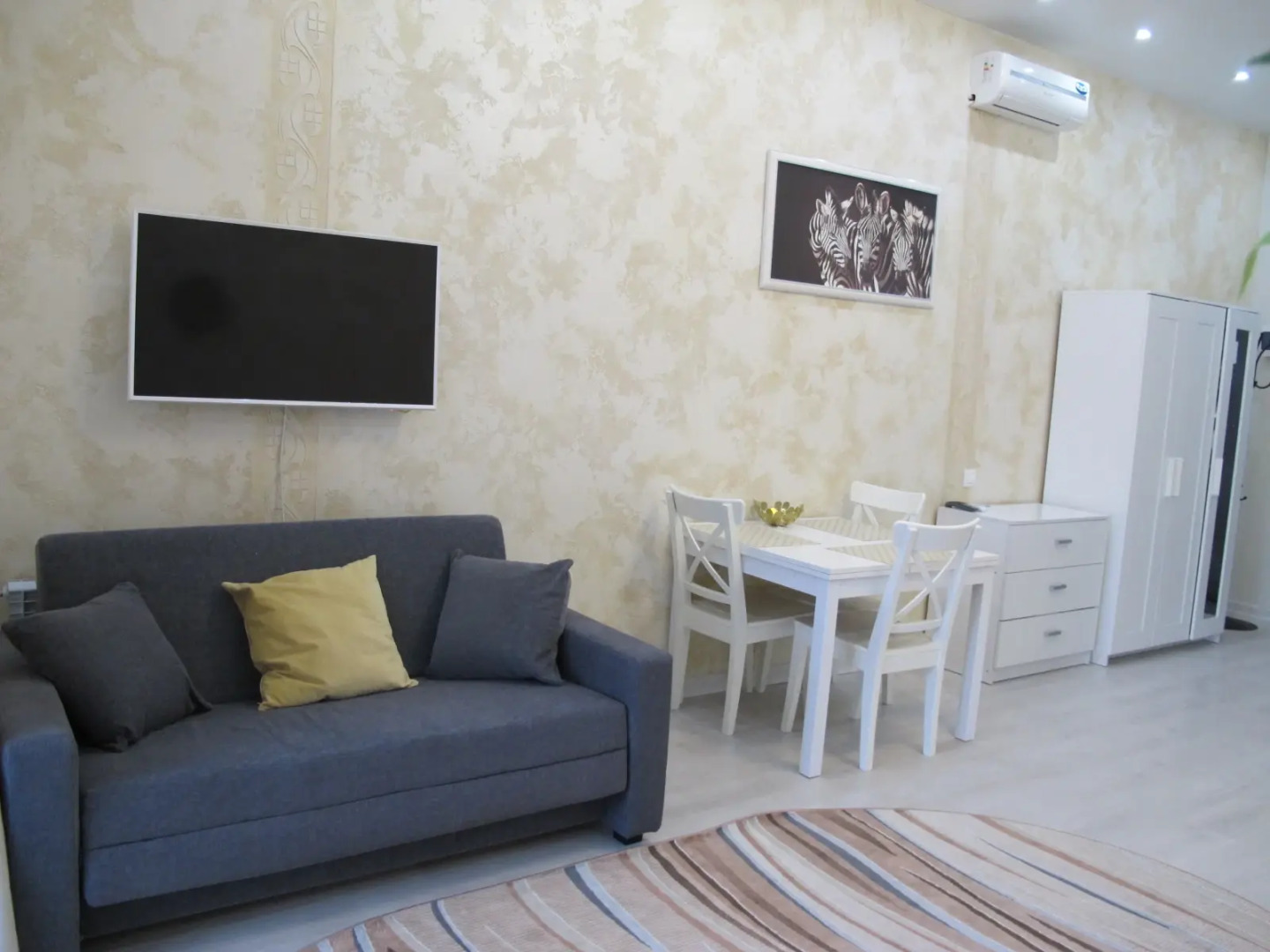 Апартаменты бульвар Надежд 6/2