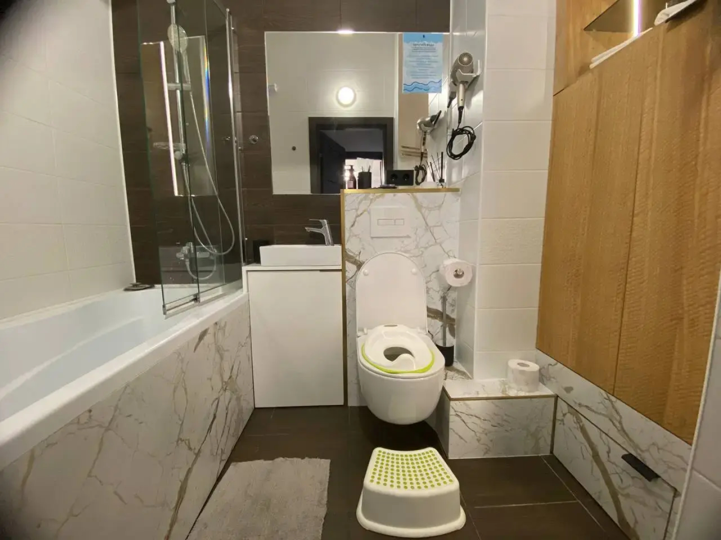 Квартира VKOMFORTE на Кузнецовской улице