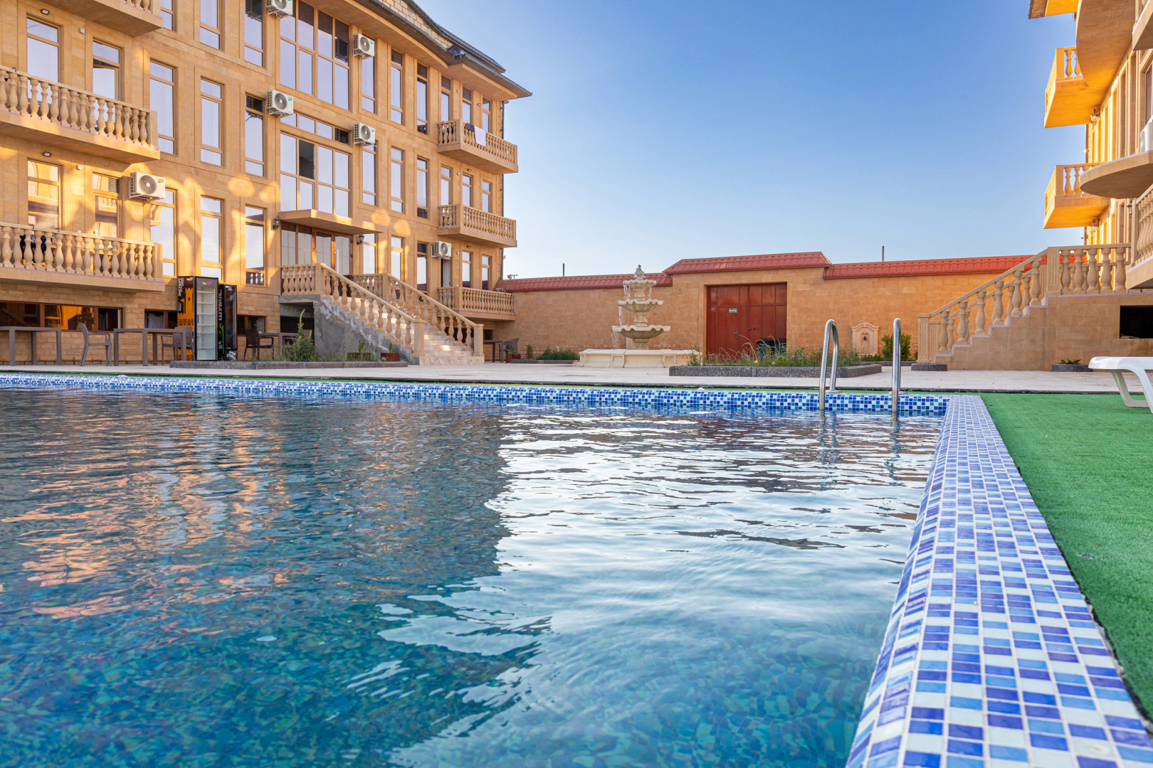 Отель Южный Берег