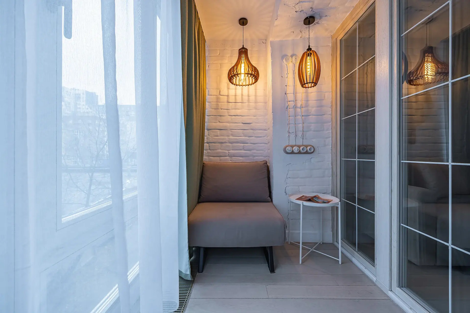 Апартаменты в Центре на Невзоровых 7 Сова-Дом