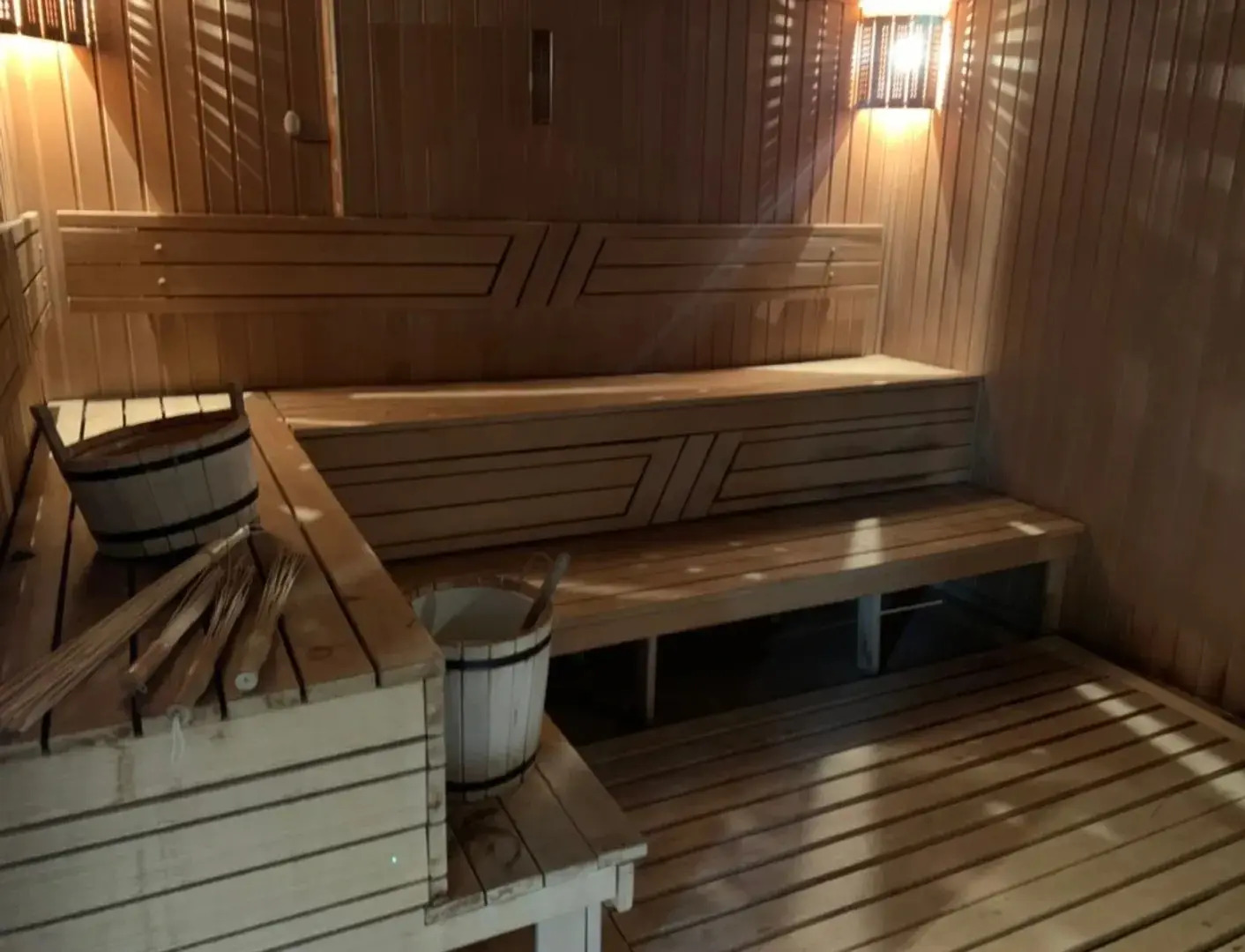 S Bolshim Basseynom Guest House