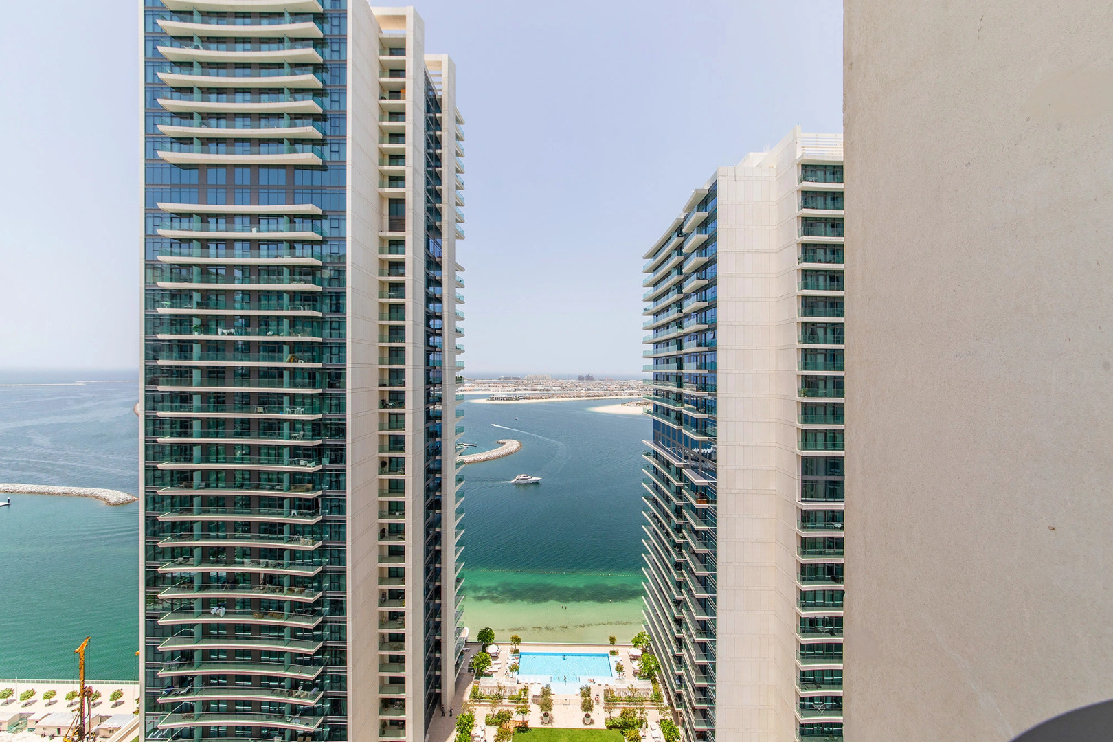 Апартаменты Marina Vista Emaar Beachfront