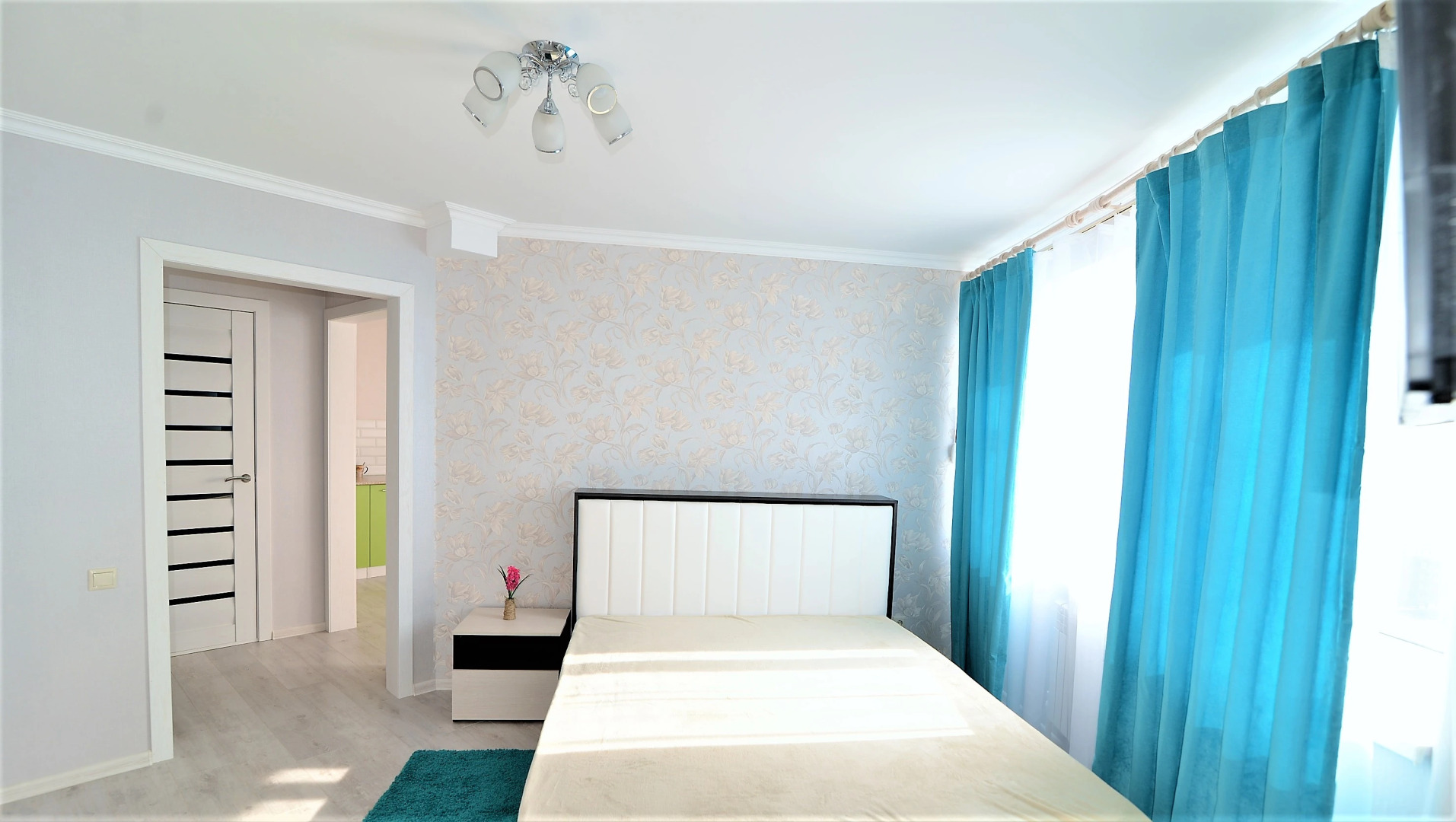 Апартаменты МЕГАПОЛИС ул. Большая Манежная 13-В-75