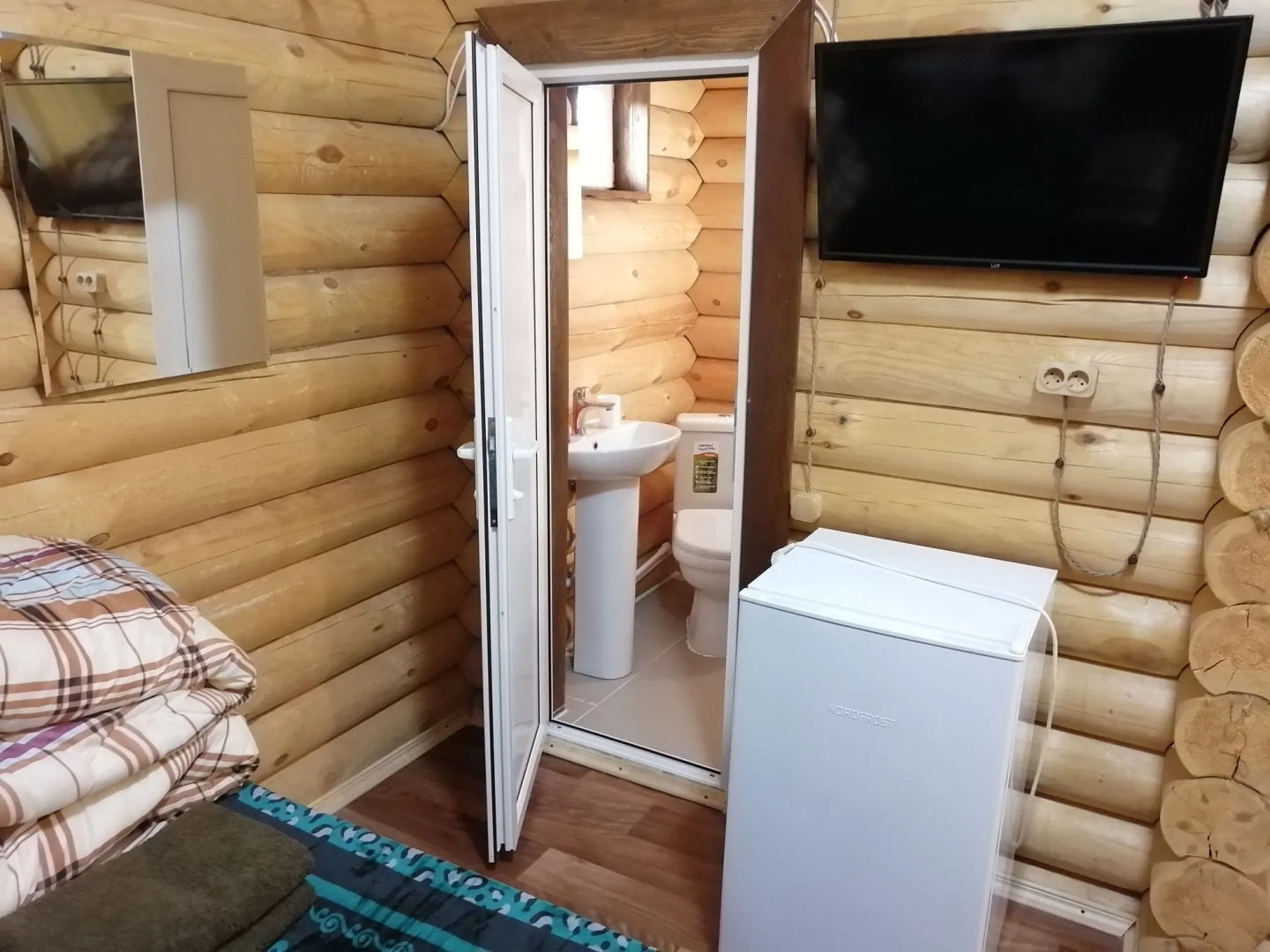 Belyij Dom Na Trasse M4 Don Hotel	