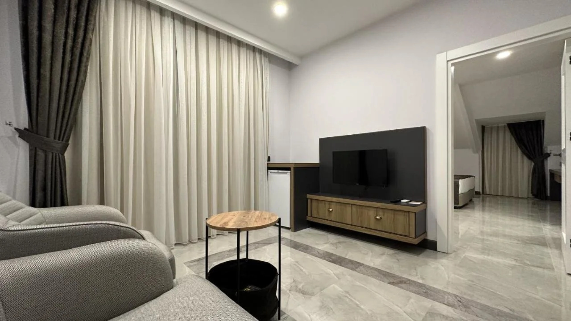 Отель Quality Gold Suite