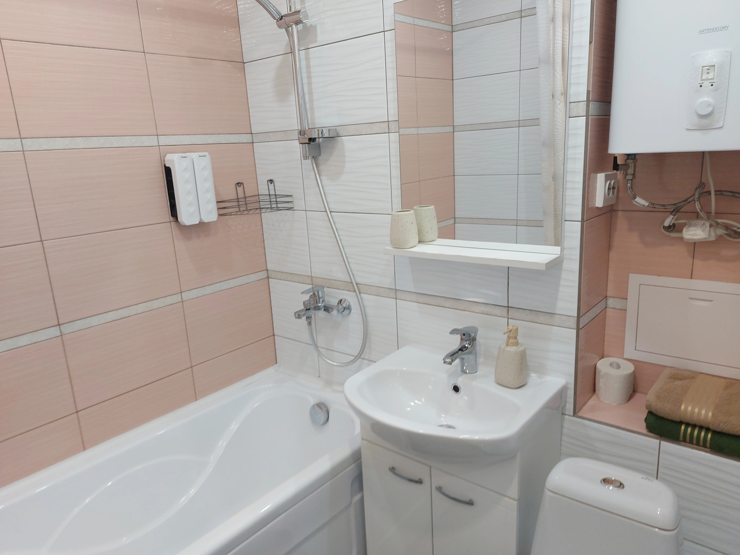 Квартира Волжский берег на Трехсвятской, 28