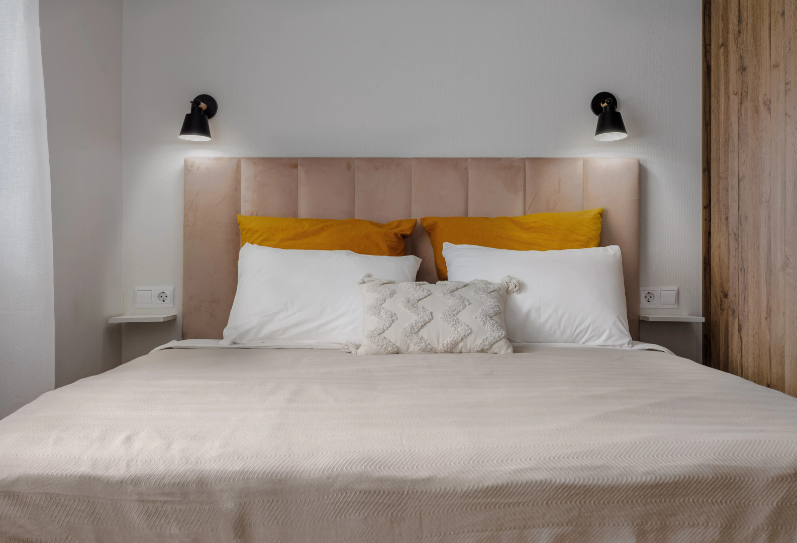 Частный дом у Парка в Центре Города с Мангальной Зоной