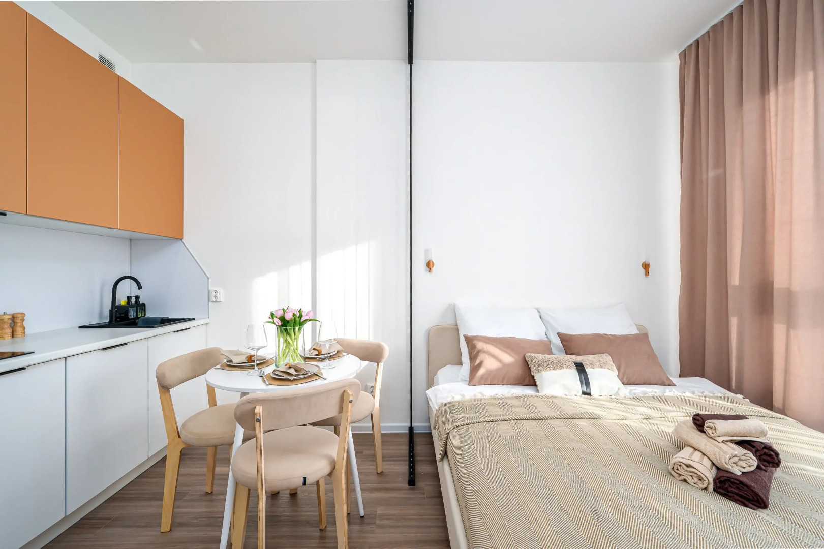 Апартаменты на Октябрьской набережной