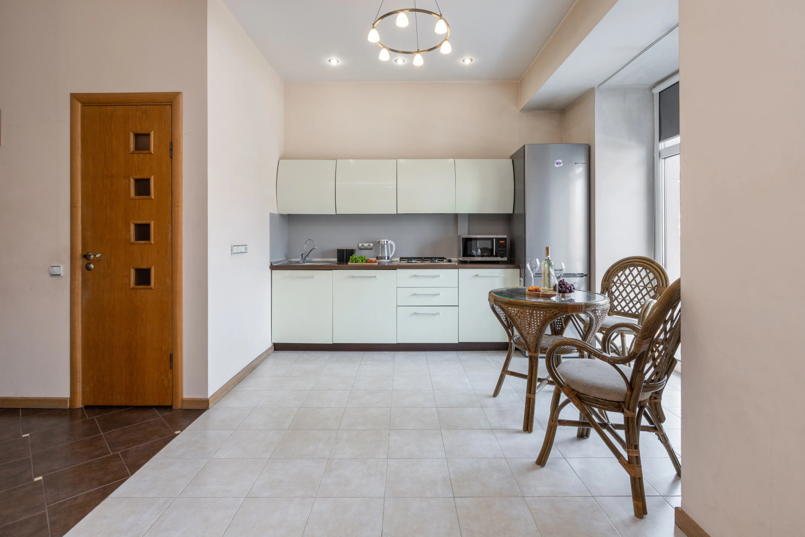 Апартаменты рядом с ЦУМом и метро