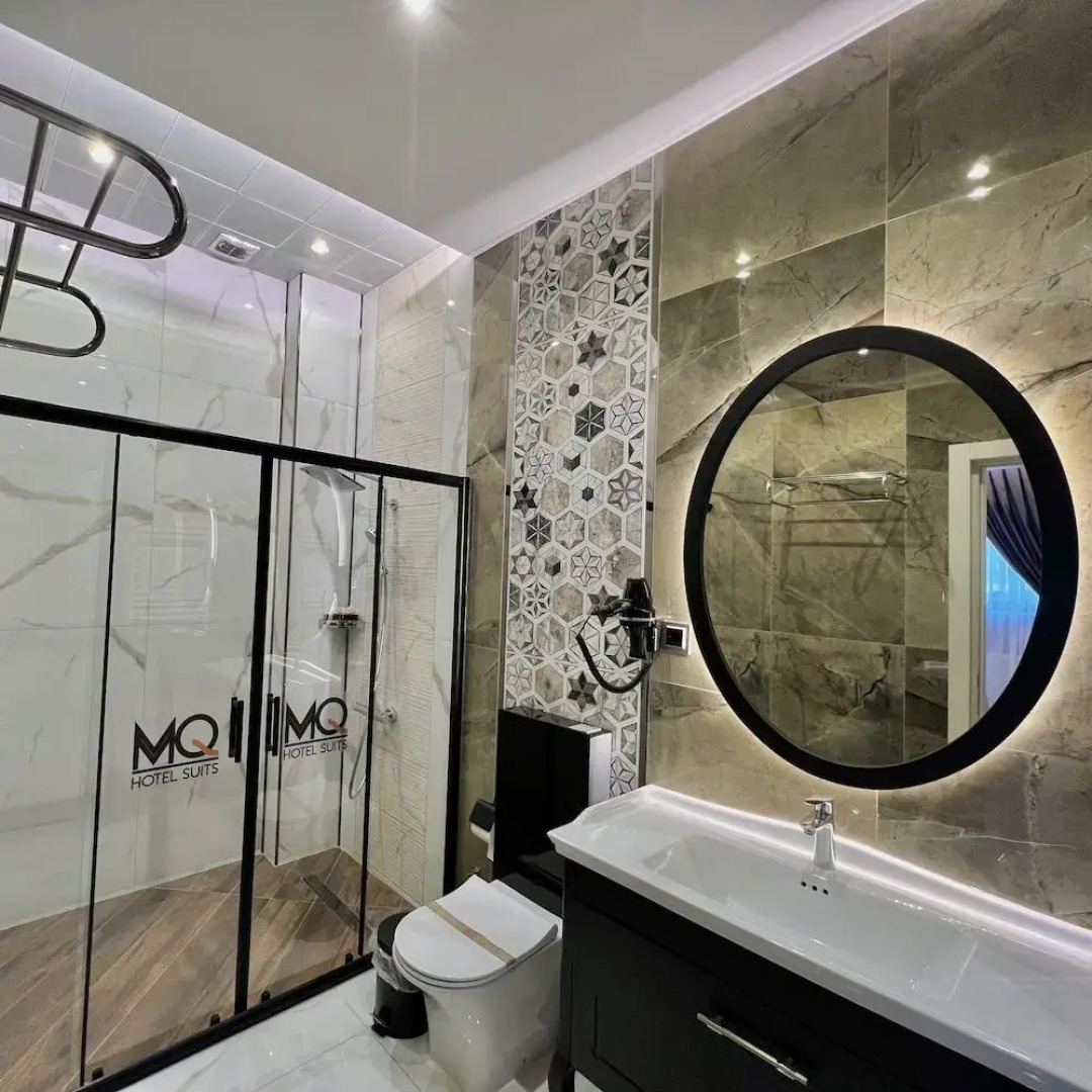 MQ Hotel Suites & SPA