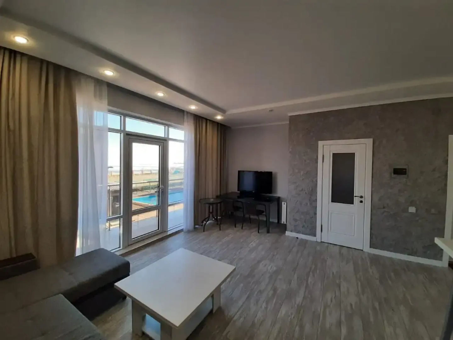 Апартаменты Кристалл И