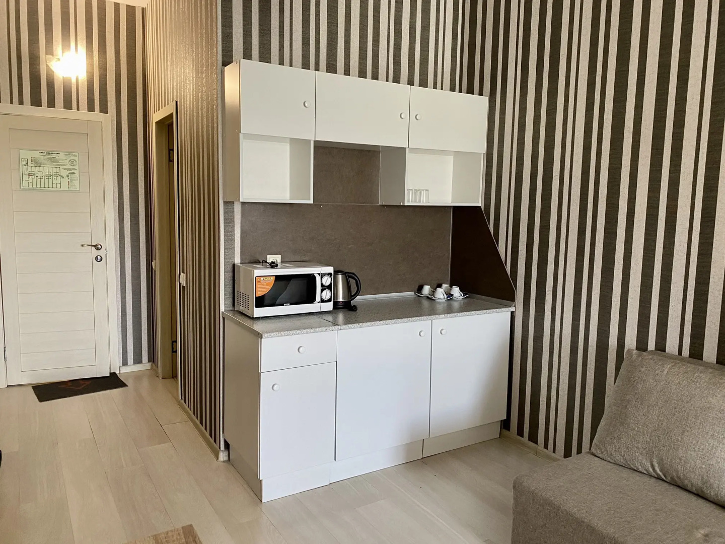 Отель Ист Ривер