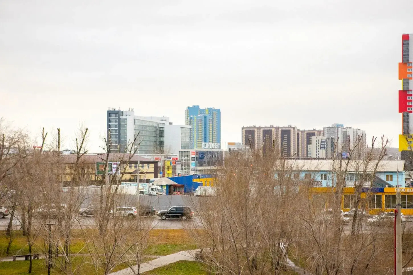 Апартаменты Просторная 2х Комнатная на Алексеева 115