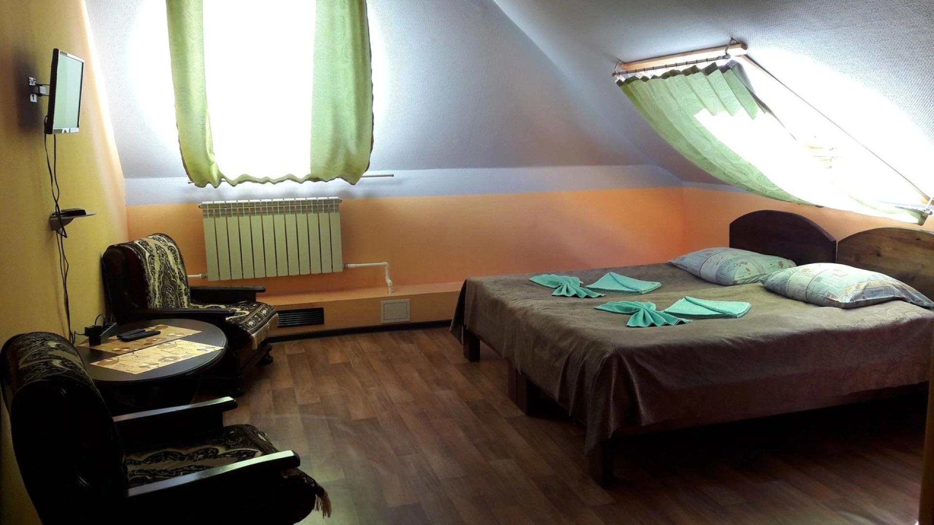 Гостевой дом на берегу озера Неро