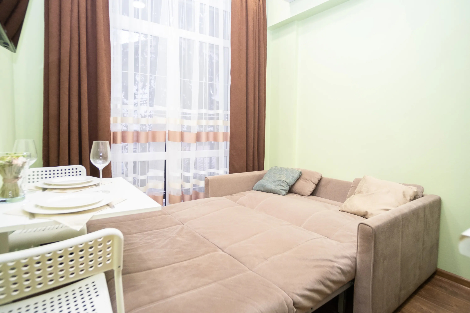 Апартаменты Red Apartments Арт Лайт Сити Апартамент Рихтер