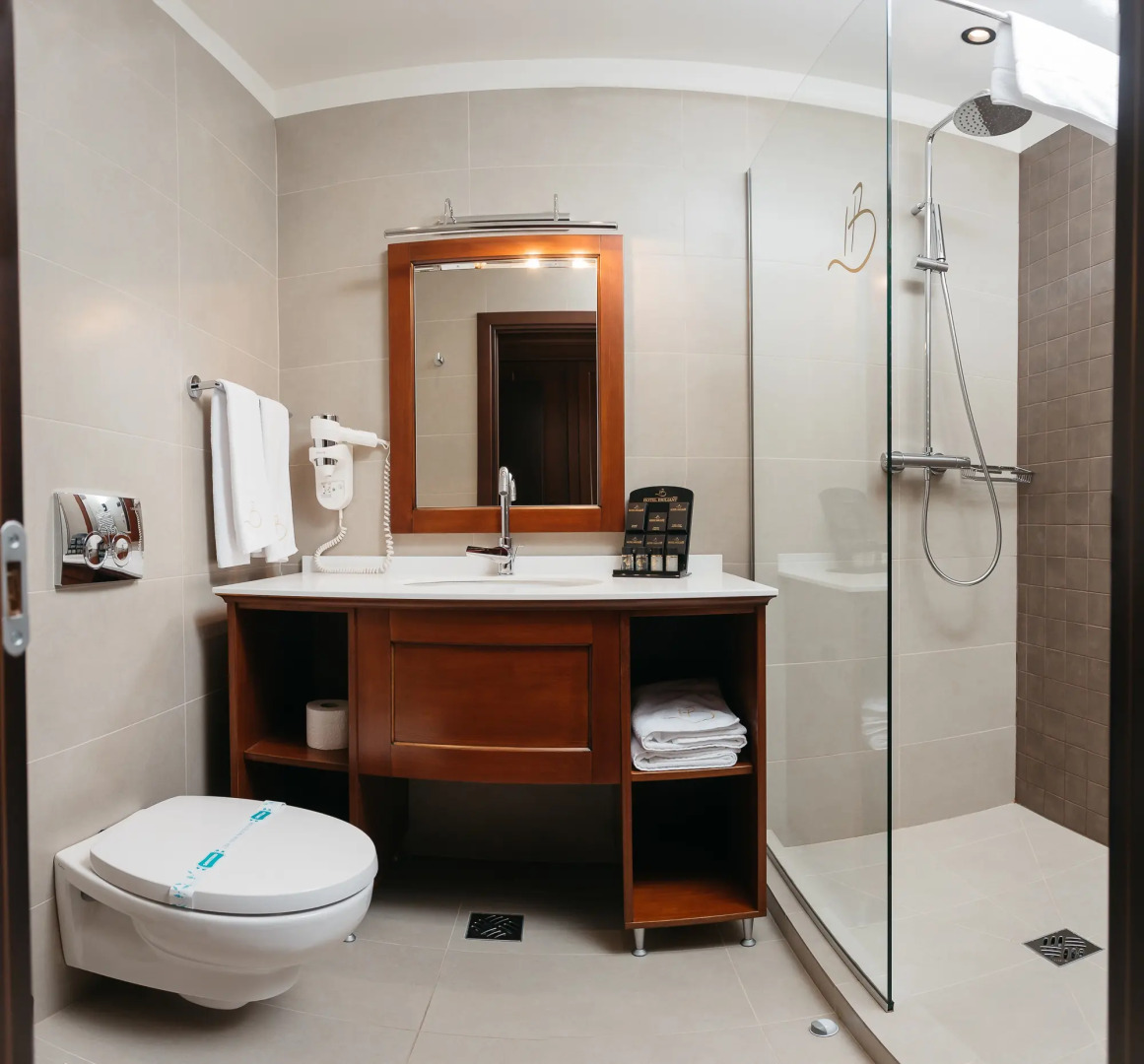 Отель  Briliant