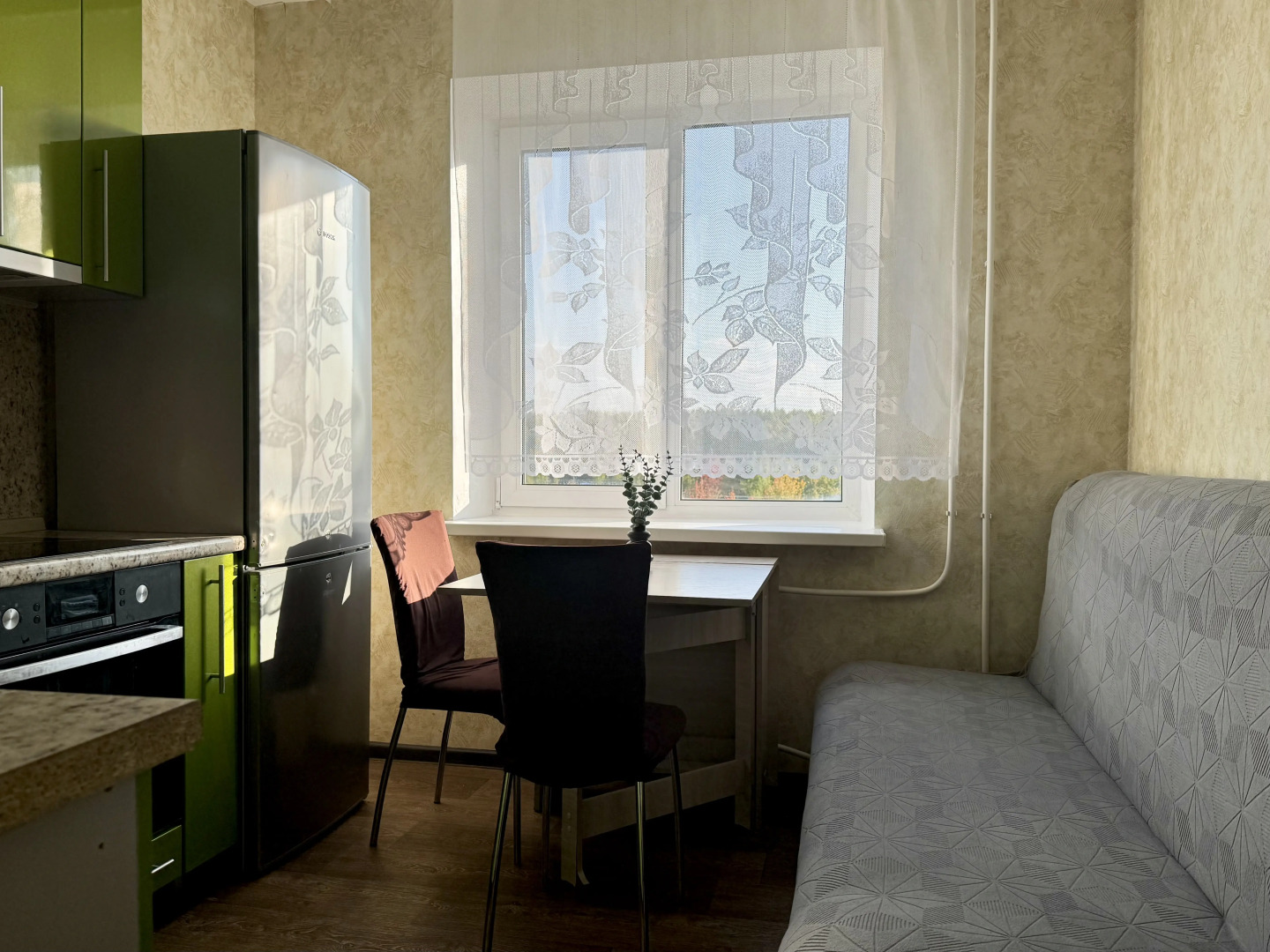 Квартира Рядом с СШ Атлант в Районе Окружной Больницы