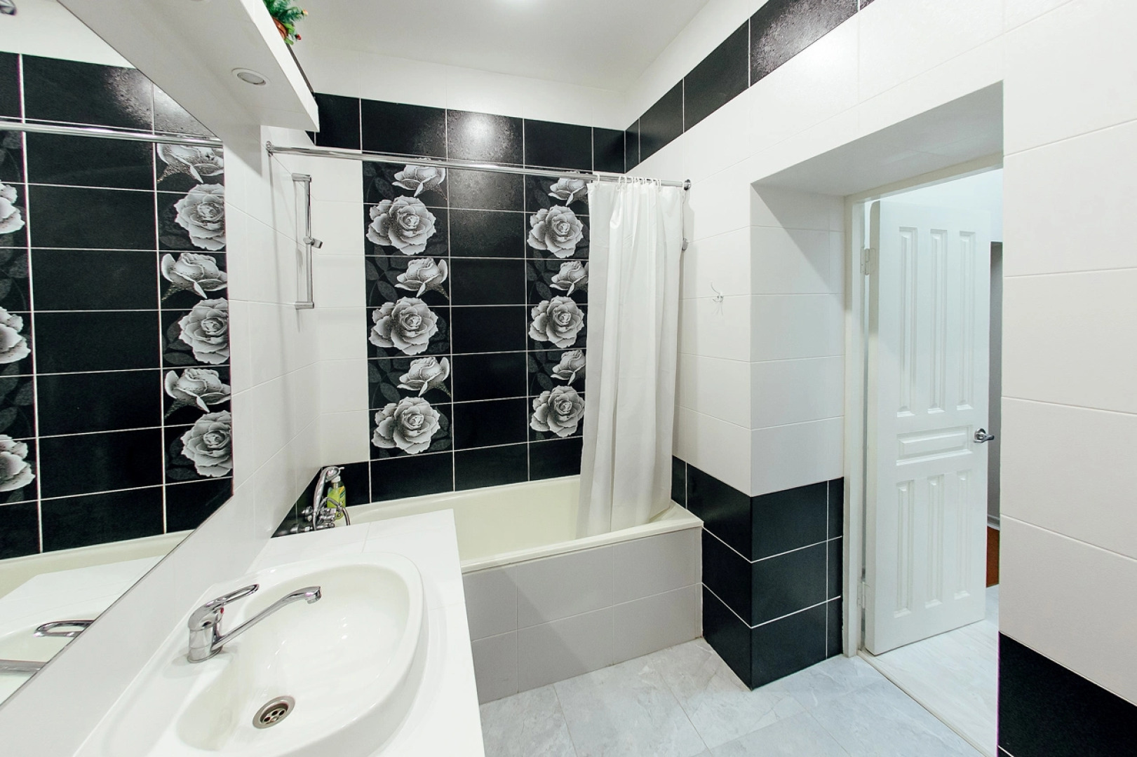 Апартаменты на Яна Грунта 1-7