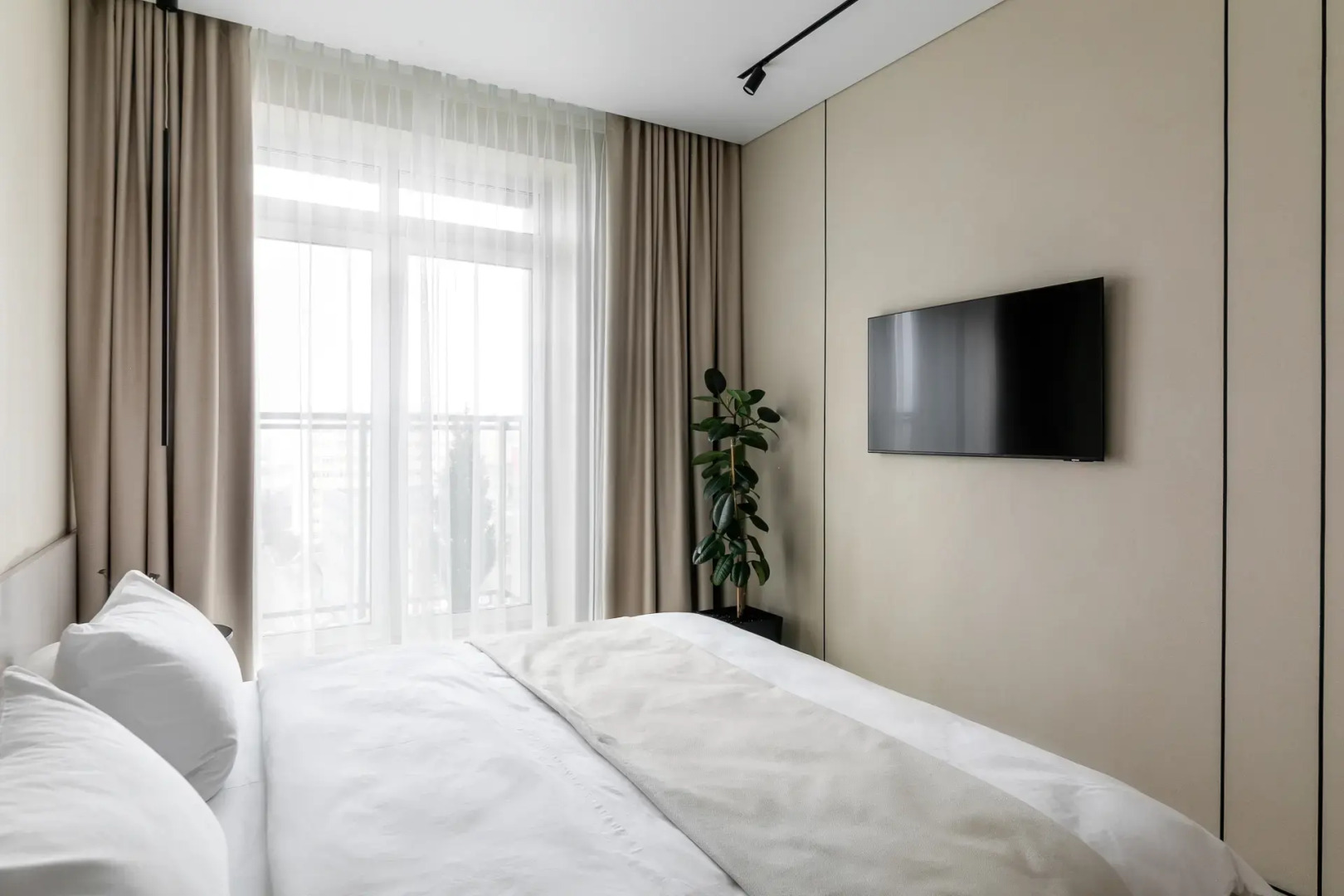 Апартаменты Loca Loft c Видом на Пруд