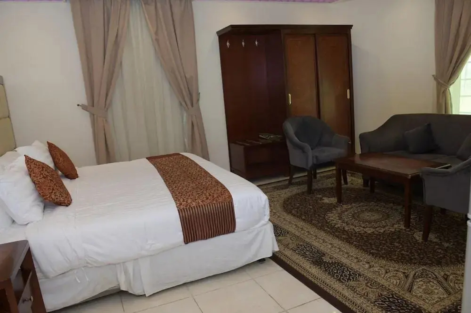 Отель Etlalet Ebhar Furnished Units