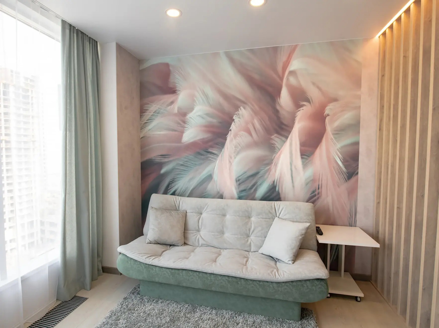 Апартаменты на высоком этаже с видом на мост, недалеко от центра. Брянская 18.