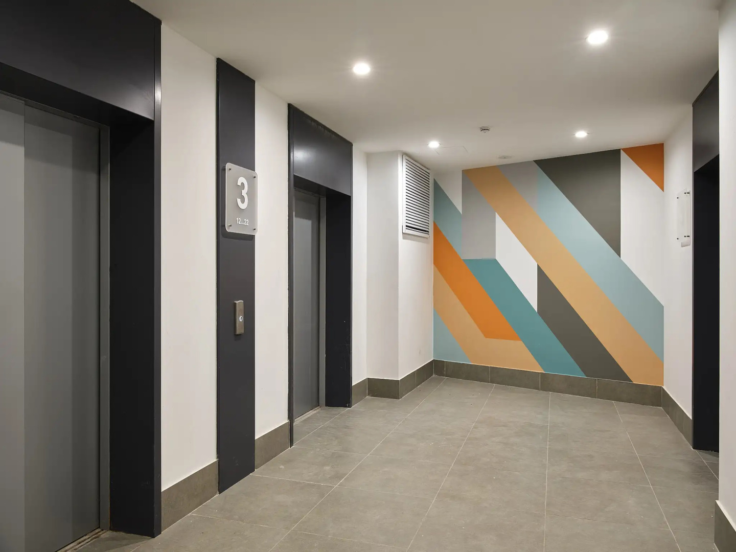 Апартаменты Уютная новая студия у метро Спартак