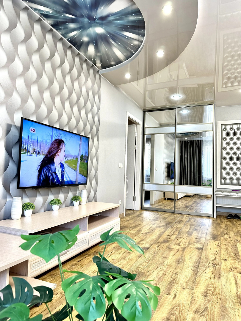 Апартаменты Мира 62