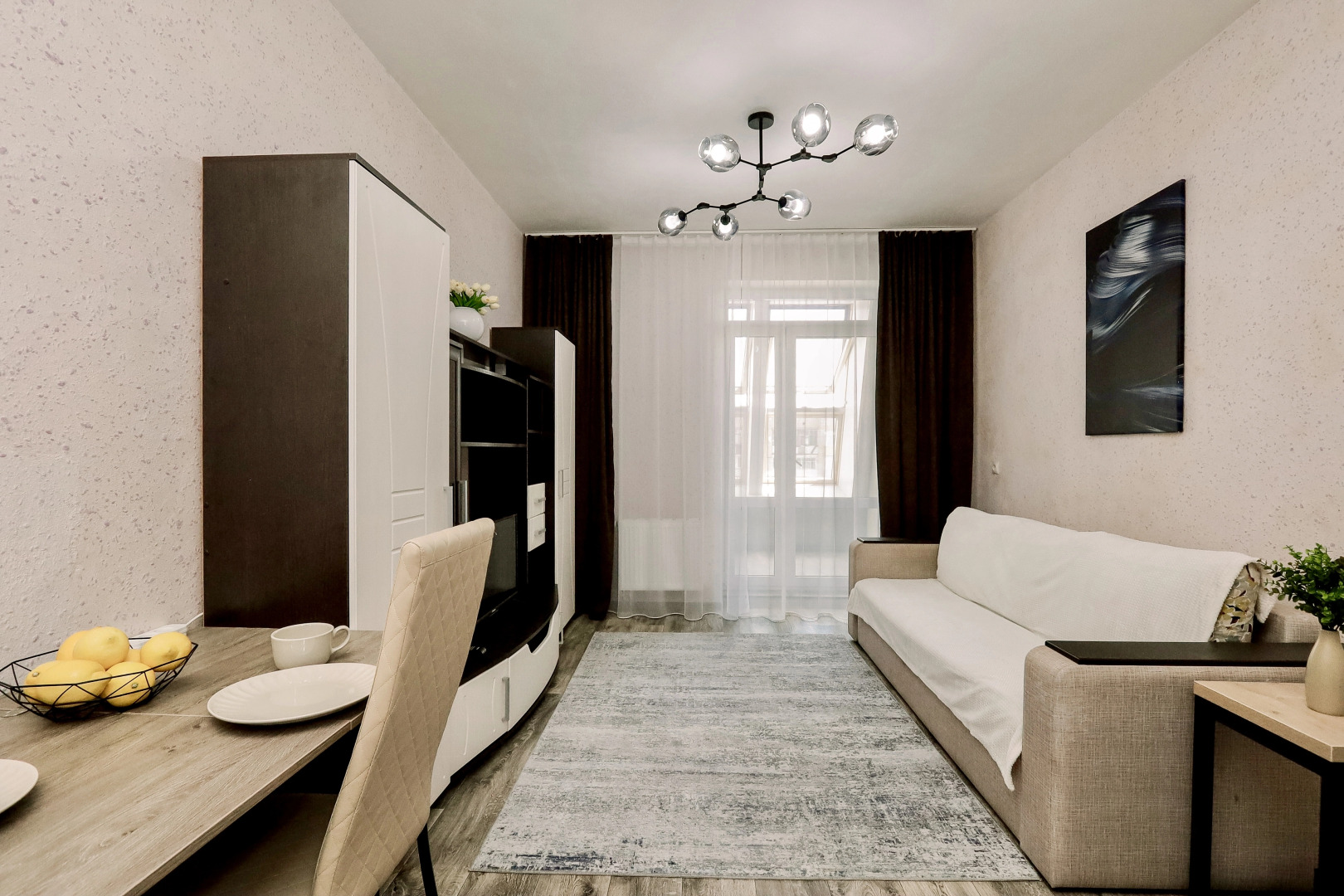 Трехместные апартаменты с Балконом и Видом на Озеро