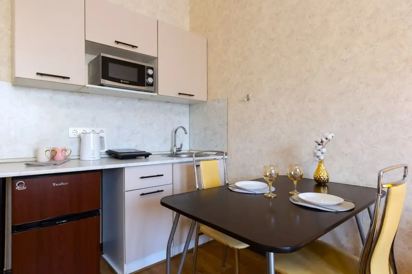 Квартира Life Apartments Трехкомнатная
