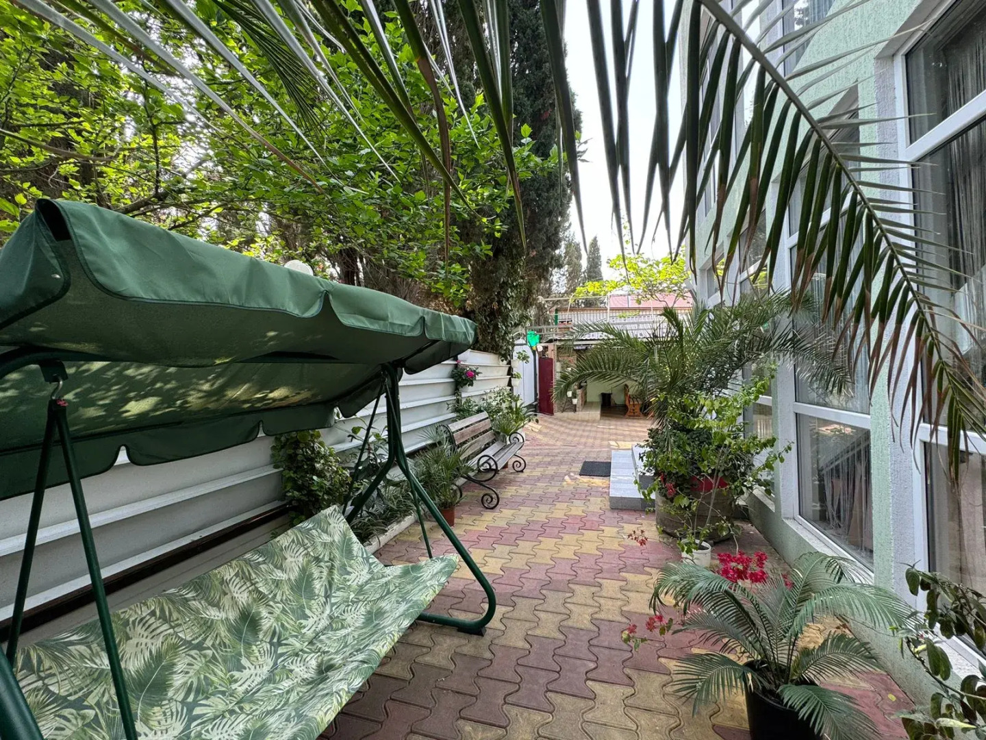 Отель Тростник