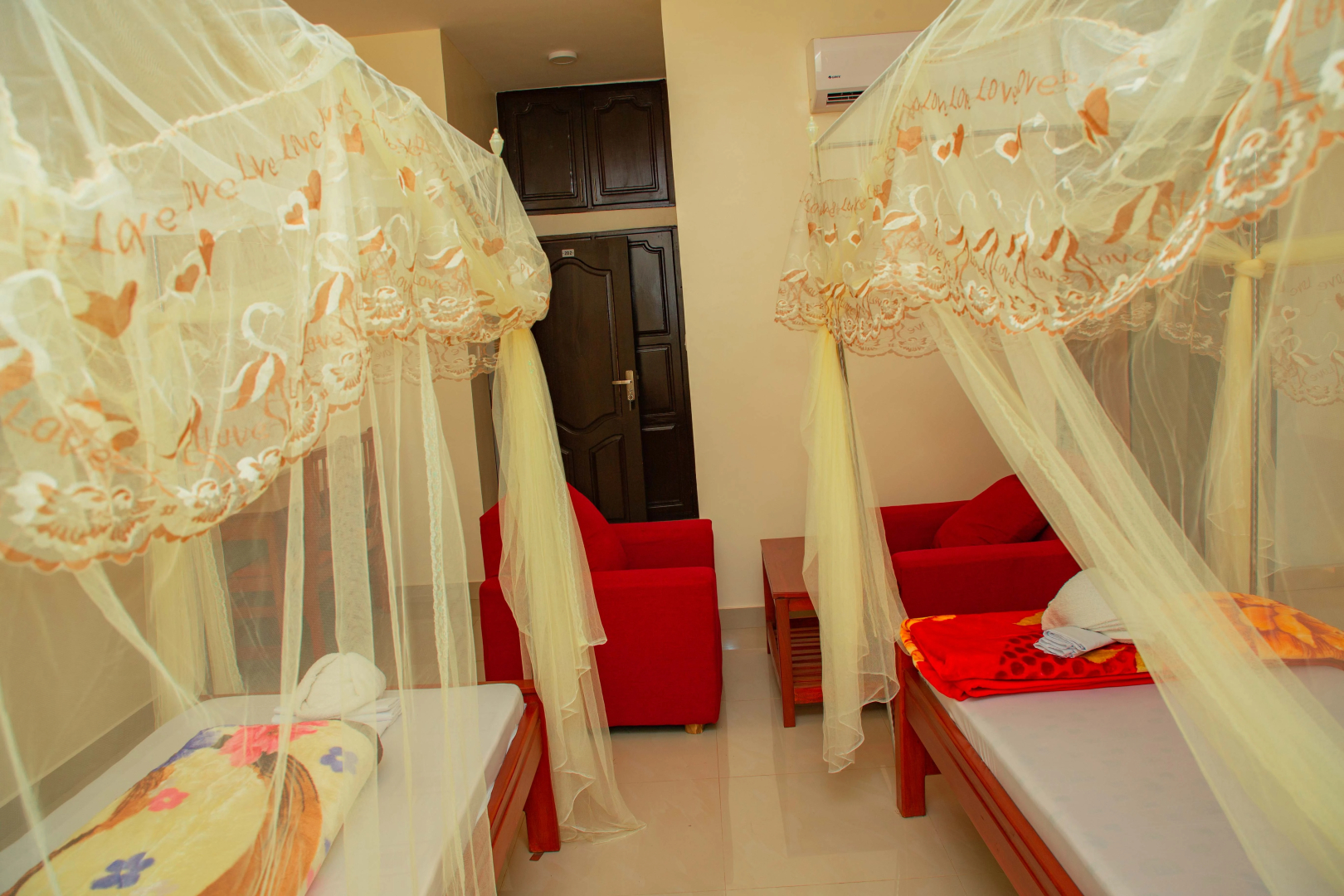 Отель Kilimanjaro White House